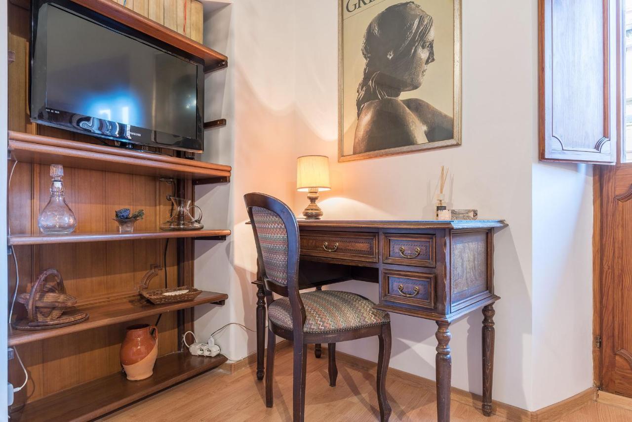 Montecitorio & Pantheon Stylish Flat Apartment Rome Exterior photo